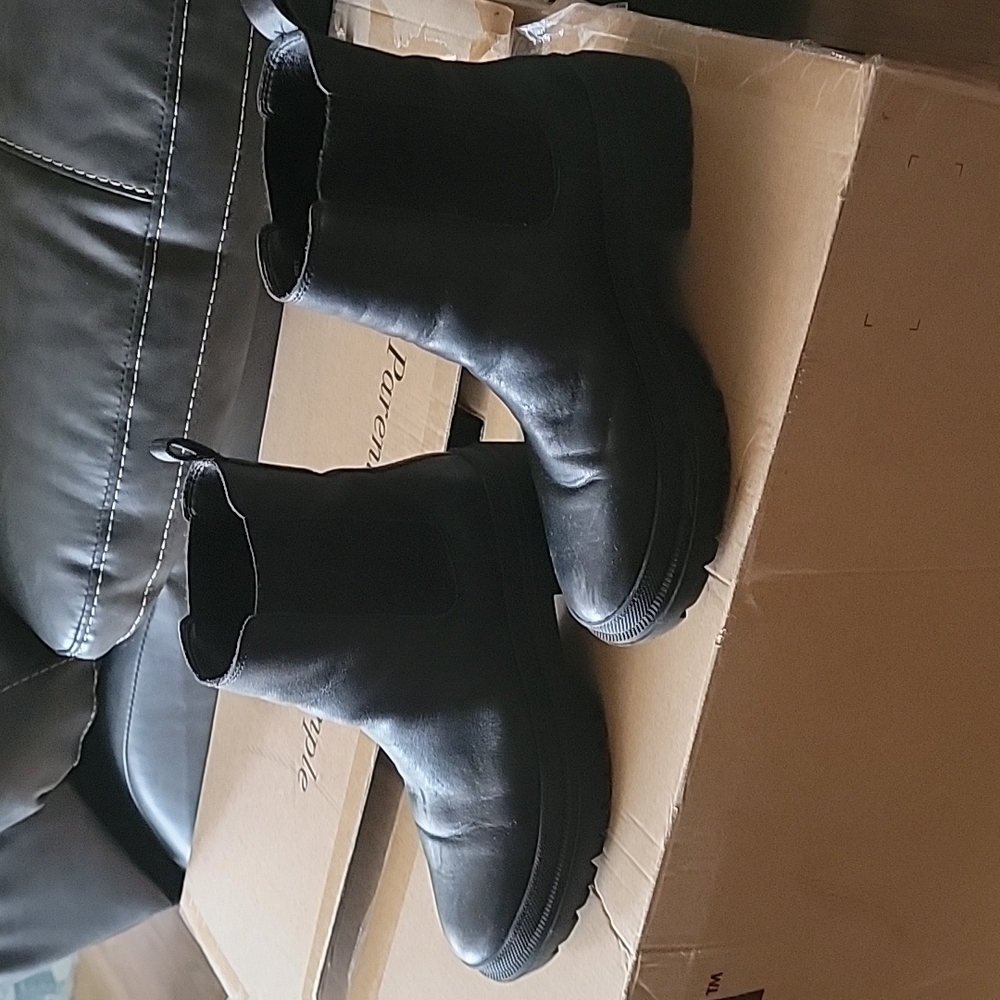 Lucky brand Chelsea boot ⁿ